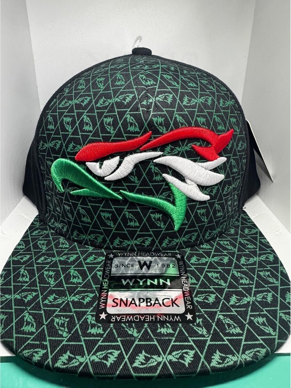 Wynn Headwear Mexico Wing Logo Pattern Snapback Hat Black Green